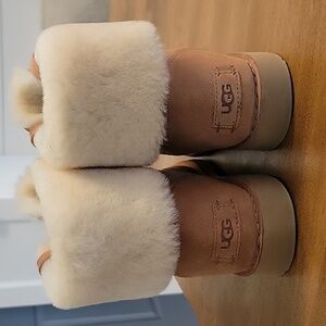 UGG Weylyn Boots